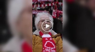 Nottingham fans sang for a 92-year-old fan
