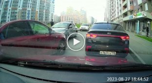Porsche tried to bypass the traffic jam, but the pedestrian didn't want to let him through