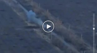 A Ukrainian tank shoots at a Russian infantry fighting vehicle at close range in the Avdeevsky direction