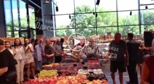 Одессит не поделил дорогу с отражением в зеркале