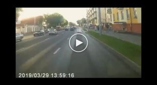 Велосипедист вылетел на дорогу