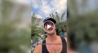 В Испании мужик нашел в поле свой iPhone, который выпал у него во время прыжка с парашютом
