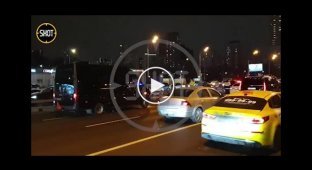 В Москве автомобиль с номерами Минобороны сбил трех пешеходов, один погиб