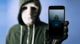 7 Signs Your Phone Has Been Hacked and Listened to (8 photos)