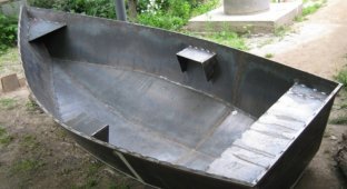 DIY metal boat (9 photos)