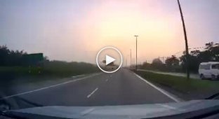 Collision between motorcyclist and truck ends in explosion in China