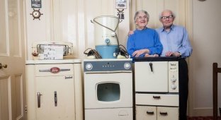 Пожилая пара из Великобритании выставила на продажу бытовую технику 1950-х годов (8 фото)
