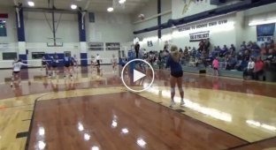 When you play like it's the last time. A young volleyball player managed to pull out a nearly lost ball