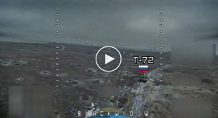Украинский дрон-камикадзе уничтожает российский Т-72 под Новопрокоповкой, февраль 2024