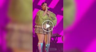 Неллі Фуртадо не впізнати - відео без прикрас