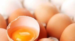 Перед тем как съесть яйцо, обратите внимание на цвет желтка (3 фото)
