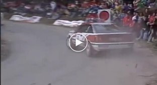 Toyota Celica ST165 на раллийной трассе