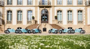 Bugatti и Little Car Company представили лимитированную версию компактного автомобили Baby II  (5 фото)