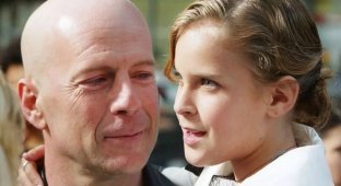 The daughter of seriously ill Bruce Willis was also diagnosed with an incurable disease (3 photos)