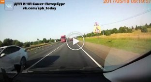 Момент смертельного ДТП в Ленинградской области