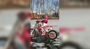 A selection of videos proving that not everything is as it seems at first glance