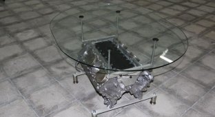 Стеклянный стол из блока V-образного мотора (22 фото)