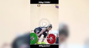 The 20-year-old weightlifter set a new world record in the weight category up to 49 kg