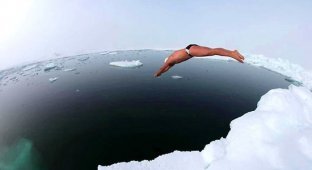 Рекорд по плаванию в ледяной воде (6 фото)