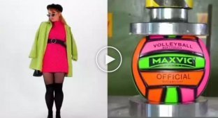 Cosplay on objects under hydraulic press