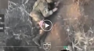 A wounded Russian occupier shot himself with a machine gun on the battlefield