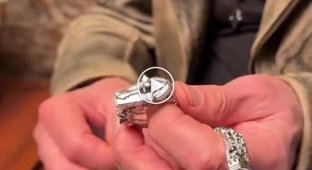 Ring for lovers of tea with sugar