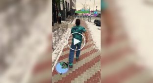 Ресторан в Астані випустив рекламу в стилі GTA Vice City