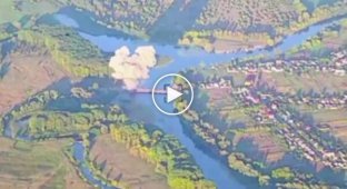 Ukrainian Air Force aircraft destroy another bridge in Russian Kursk region