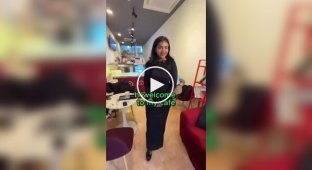 In South Korea, there is a cafe where visitors do not know what drink they are ordering
