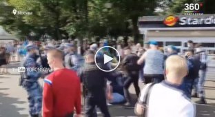 Бывшие десантники устроили драку в парке Горького