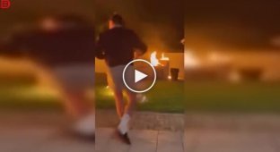 В Южной Африке барбекю немного вышло из-под контроля: загорелся бассейн