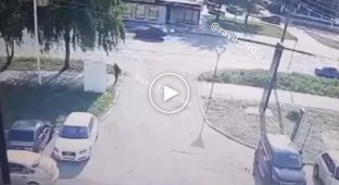 В Нижнекамске мотоциклист врезался в автомобиль и исполнил эффектное сальто