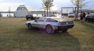 Выставка DeLorean в Мюнхене (4 фото)
