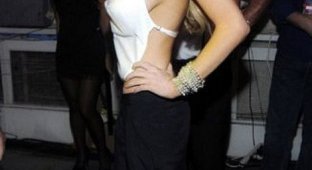 Lindsay Lohan (4 Фото)