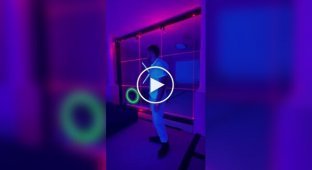 The game of "tic-tac-toe" reaches a new level