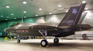 Истребитель F-35 может стать беспилотным (5 фото)