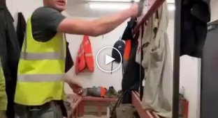 The construction amoeba began repairing hangers in the locker room