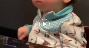 Ребенок впервые попробовал перец халапеньо