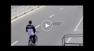 Cyclist tangled in pockets