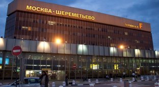 Обманувший паркомат Шереметьево на 700 рублей москвич должен теперь 700 тысяч (3 фото)