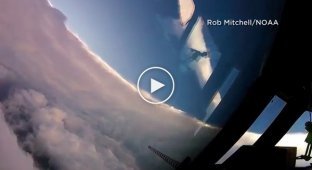 Полёт через око урагана Ирма