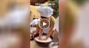 What a day in a Chinese kindergarten is like