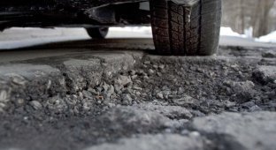 Новые модели Mercedes-Benz будут жаловаться на плохие дороги (2 фото)