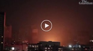 The Guardian published the moment of the night rocket attack on Kyiv on August 29