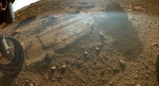 Mars rover Perseveranse began to collect samples in the bed of an ancient river (4 photos + 1 video)