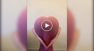 В Японии девушки нашли новый способ показать свою любовь