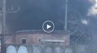 Пожар после взрыва на жд станции Красное во Львовской области