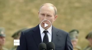 Путина обкакала птичка во время его речи на открытии памятника 1-ой мировой