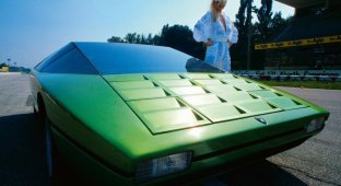 Lamborghini Bravo - концепт-кар из 70-х (20 фото + 1 видео)