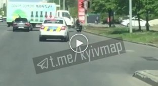 На дороги Києва повернули мотопатруль (мат)